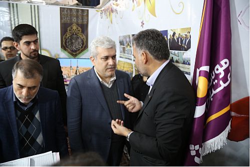 حضور فعال مدیریت شعب استان قم در نمایشگاه شکوه چهل سالگی انقلاب اسلامی 